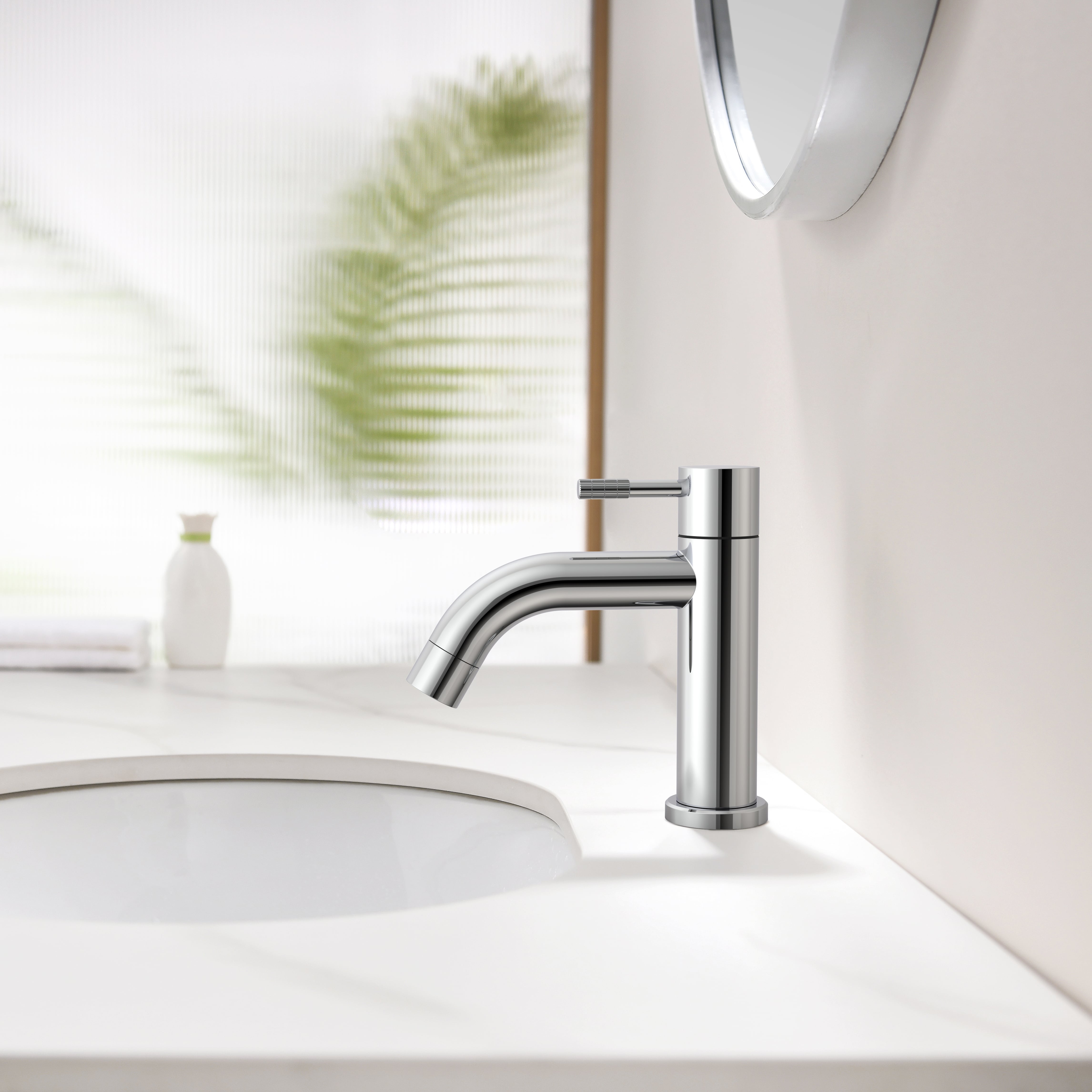 STRIA ROBINET EAU FROIDE – POIGNÉE AVEC STRUCTURE STRIÉE RAFFINÉE – SANS BONDE – CHROME